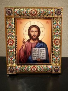 Рукописная икона из финифти Спас Вседержитель с окладом горячие расписные перегородчатые эмали (Размер 16х19 см)