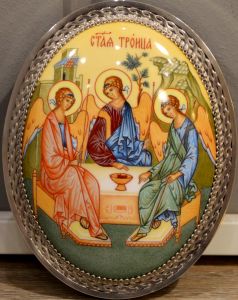 Икона из финифти Святая Троица с серебром №51 (Размер 8х10 см)