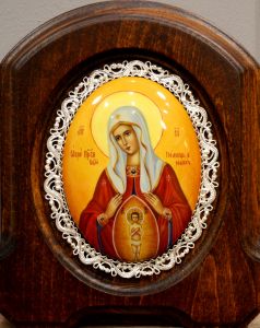 Икона из финифти Помощница в родах (Размер 11*14 см)